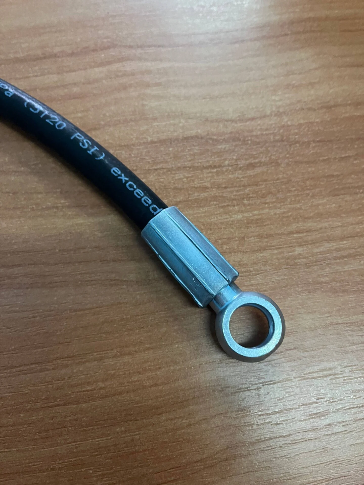 11 Паливопровід низького тиску (обратка) (L=350 мм під болт М14) 70-1104180